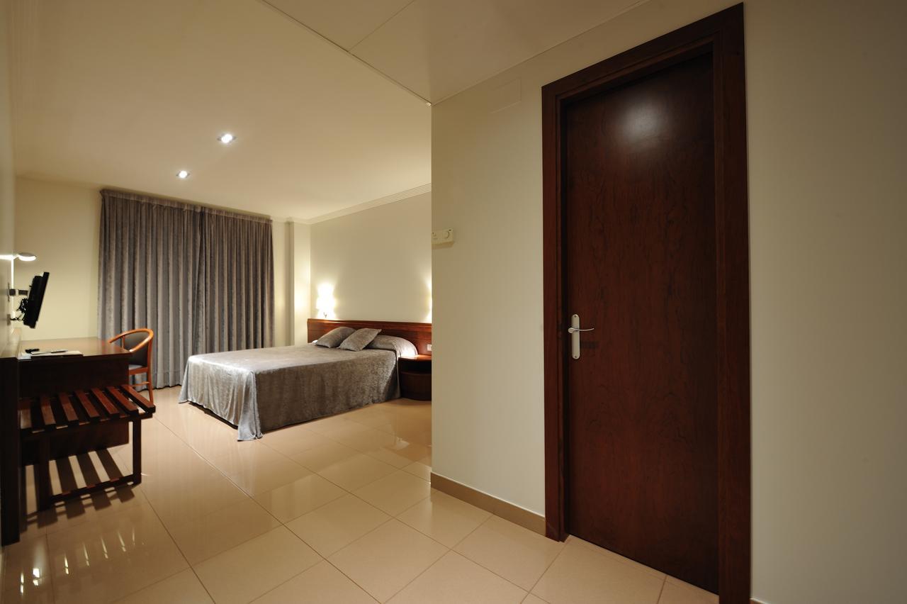 Hotel Els Noguers Манреза Екстер'єр фото