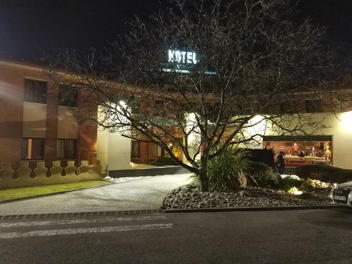 Hotel Els Noguers Манреза Екстер'єр фото