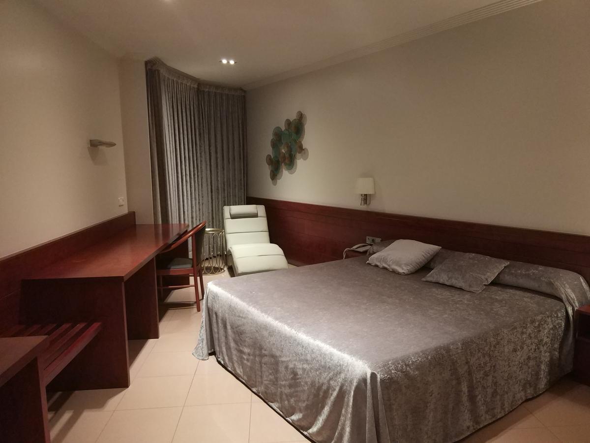 Hotel Els Noguers Манреза Екстер'єр фото